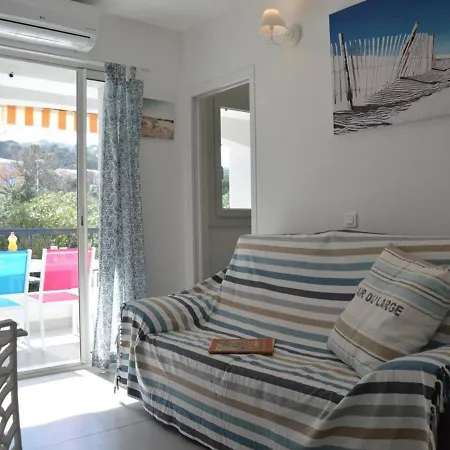 2p Renove, Clim, Wifi, Terrasse, Parking, Proche - - Fr-1-226-304 * סן-מקסים